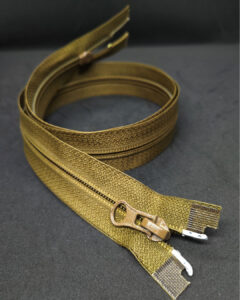 Zippers for military clothing / Reißverschlüsse für Militärkleidung 3
