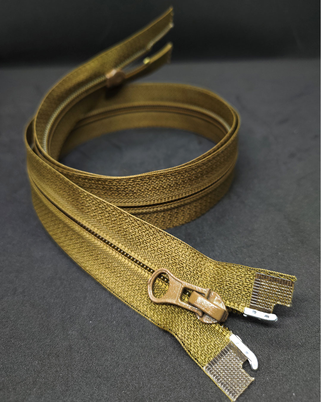 Zippers for military clothing / Reißverschlüsse für Militärkleidung 3