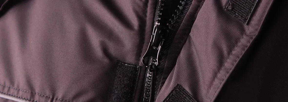 Which Jacket Zipper Is Better to Choose?